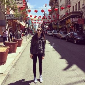 Meet your Posher, Megan